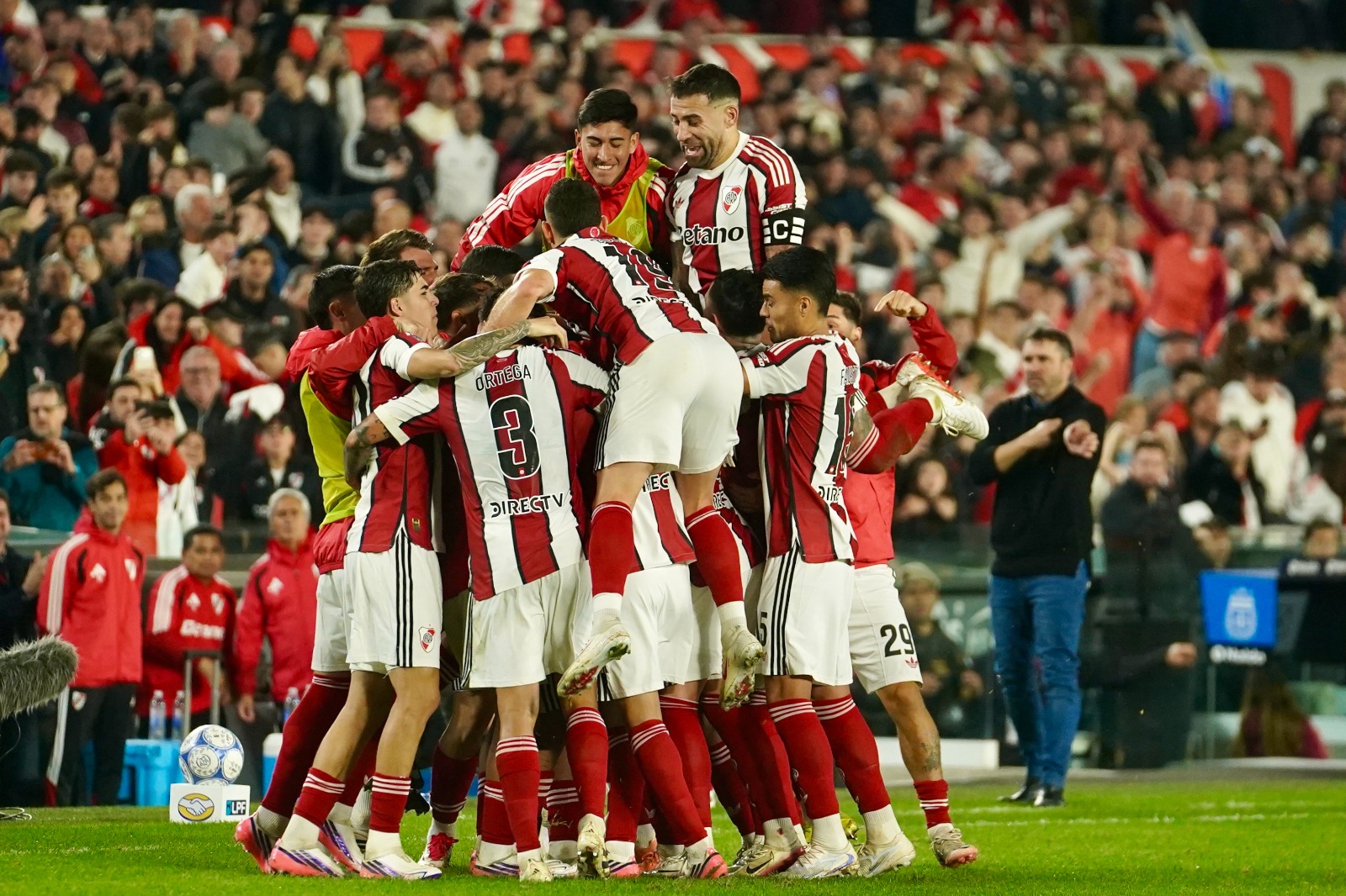 River Plate se enfrenta a Independiente Santa Fe sin Almada ni Freitas