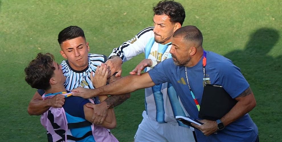 FIFA impone duras sanciones a Paredes y Molina tras incidentes en el Mundial