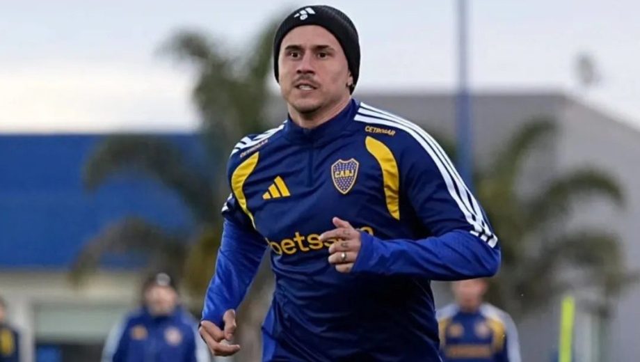 Los bloqueos y los trabajos de rehabilitación no fueron efectivos y Adam Bareiro deberá operarse. (Foto: Archivo - @BocaJrsOficial)