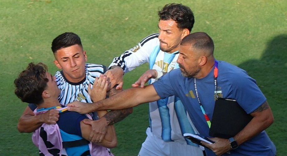 Paredes apuntó contra Gavi por la sanción de FIFA: "Es el que me da una piña y le dieron una fecha"