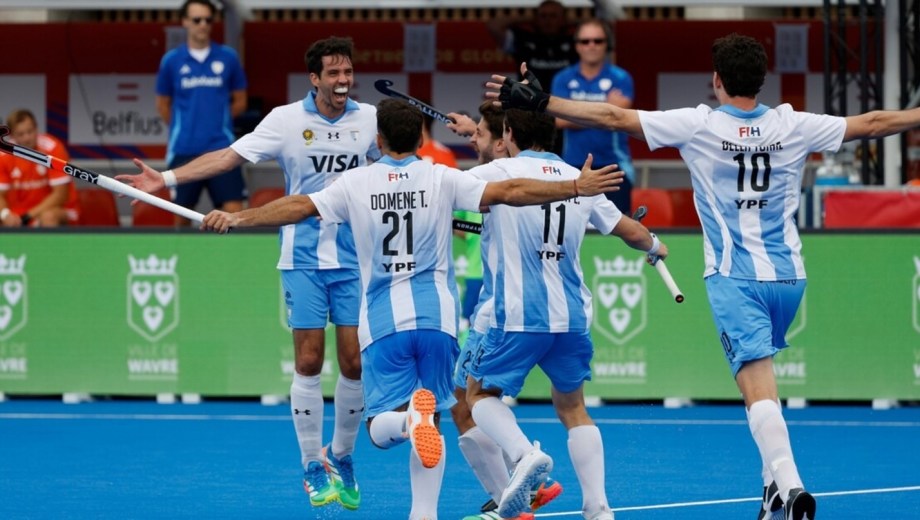 (AP). Los chicos argentinos repitieron lo hecho en el Mundial 2014. 