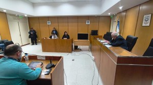 El acusado por el homicidio del taxista de Allen seguirá detenido, pero en su casa por motivos de salud