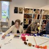 Imagen de El hobby de la abuela en alza: por qué hace tan bien tejer, según una emprendedora neuquina