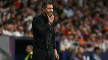Imagen de Simeone respaldó a los hinchas del Atlético de Madrid tras los insultos a Julián Álvarez
