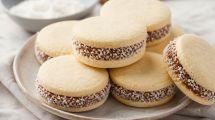 Imagen de Alfajores de maicena sin gluten: la receta clásica, tierna y fácil para preparar en casa