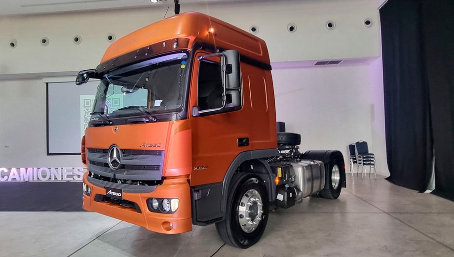 Líderes de mercado: Mercedes-Benz (506) e Iveco (345) concentraron más del 52% de las ventas del mes.