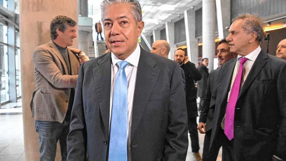 "Reciben sin hacer nada": Rolando Figueroa encabezó el Neuquén Day y reclamó por la coparticipación