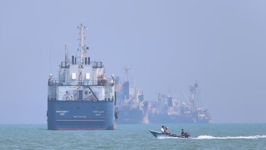 Irak consiguió un permiso para sacar buques petroleros por Ormuz: Irán flexibiliza el bloqueo