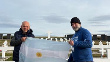 Edgardo Esteban, excombatiente de Malvinas, presenta sus libros en Neuquén