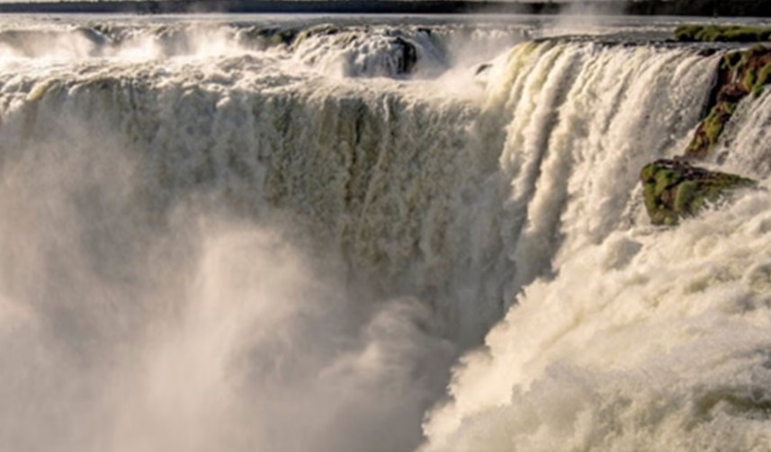 Cierre temporal del acceso a la Garganta del Diablo por crecidas del Iguazú