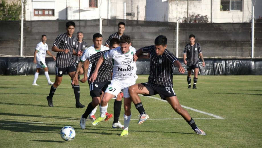 Cipolletti tendrá una visita de riesgo ante Villa Mitre. (Foto: Archivo).
