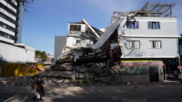 El balance a más de 72 horas del terremoto en Colombia: suben a 265 los muertos y hay 496 desaparecidos