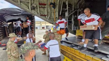 Llegó a Colombia el Hércules argentino con ayuda humanitaria para las zonas afectadas por el terremoto