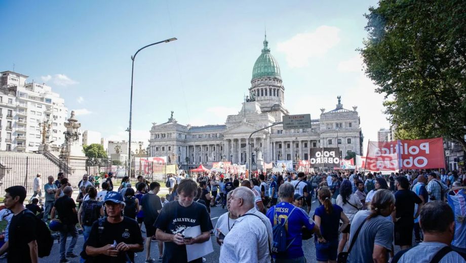 El Gobierno inicia un mes de reformas