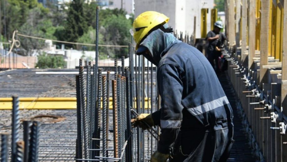 Obras de infraestructura. Uno de los rubros alcanzados por el Programa de Reactivación Productiva de Neuquén.