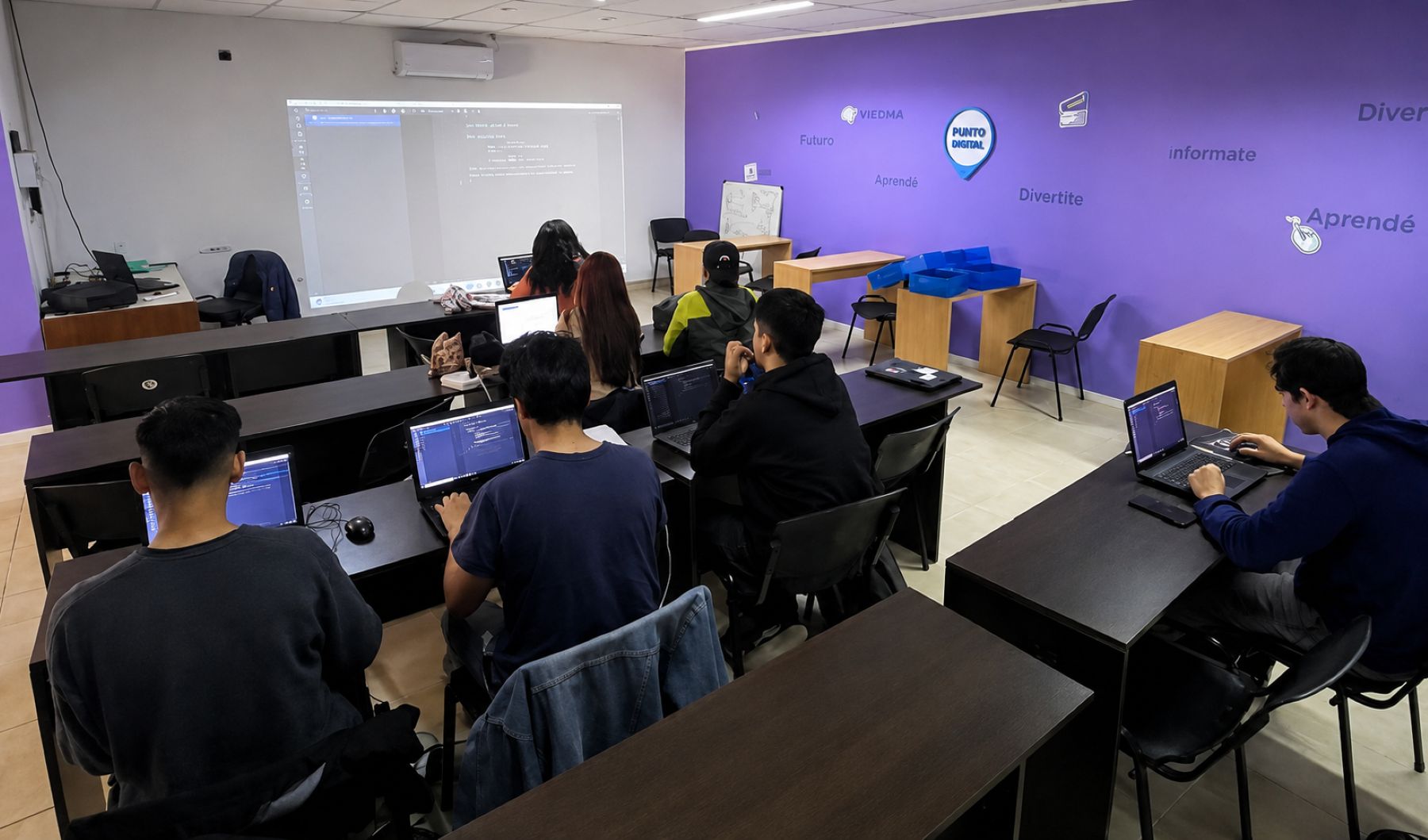 Viedma abre inscripciones para cursos gratuitos en tecnología y digitalización