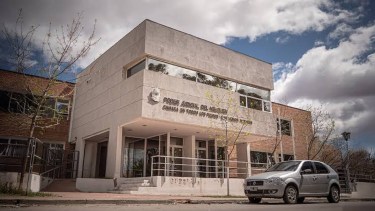 Abuso sexual infantíl en Cutral Co: inició el juicio por jurados contra el acusado de atacar a dos niñas