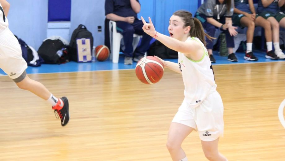 Más de un centenar de mujeres basquetbolistas estarán compitiendo en Viedma este fin de semana. Foto: gentileza