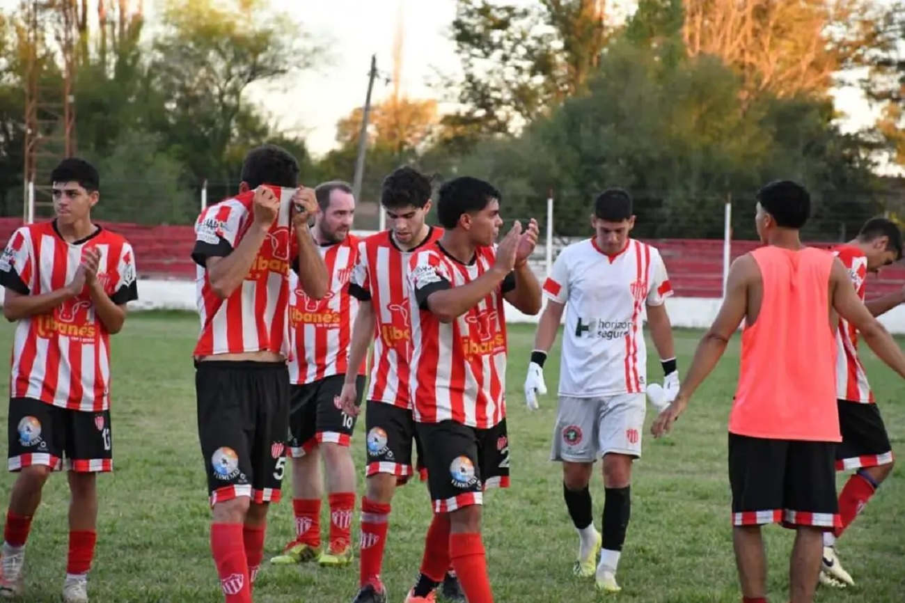 Cuatro clubes de Río Negro se suman al Regional Amateur de fútbol