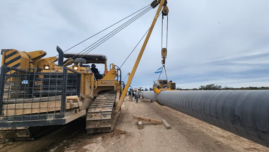  El oleoducto tiene 437 kilómetros de extensión y forma parte del sistema previsto para llevar el petróleo de Vaca Muerta hacia la costa atlántica. Foto gentileza.
