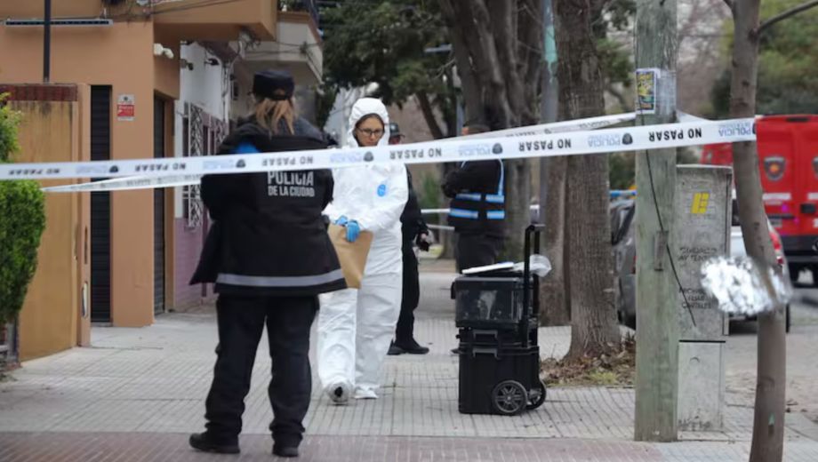 Un hombre mató a puñaladas a su mujer su casa en Pedro Morán al 5200 y Lope de Vega. (Foto; La Nación. Pilar Camacho)