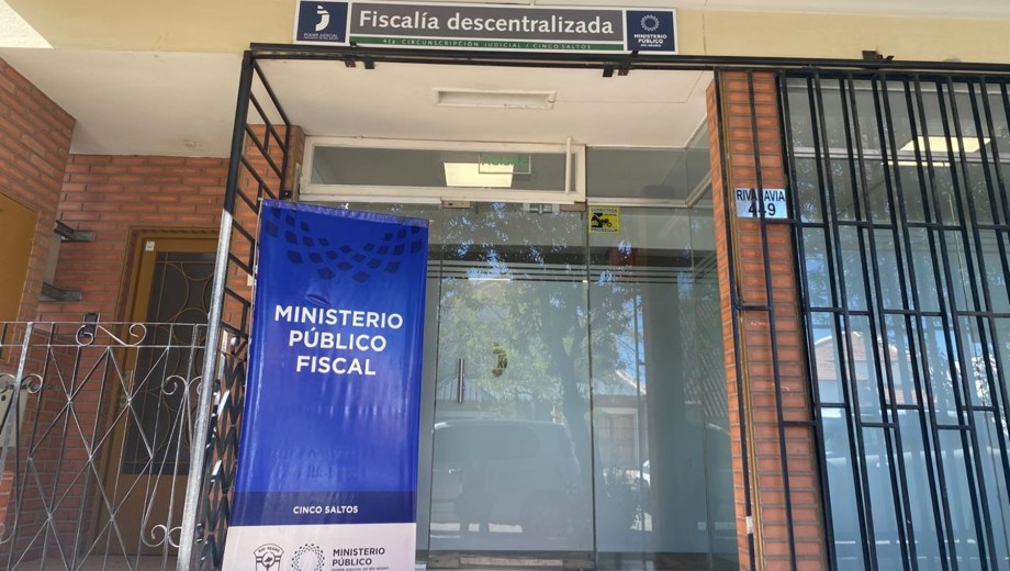 La audiencia se realizó en Cinco Saltos y terminó con la imposición de una medida cautelar para el acusado.
