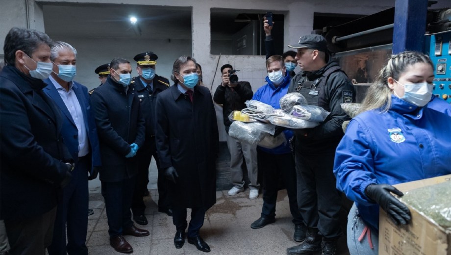 Queman 2 mil millónes de pesos en droga en Neuquén: es el tercer procedimiento de la ley provincial de microtráfico. Foto: Emiliano Ortiz