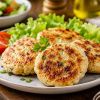 Imagen de Hamburguesas de pollo caseras y jugosas: la receta fácil que se prepara en pocos minutos