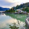 Imagen de Caleta Tortel, el increíble pueblo de la Patagonia chilena donde no hay calles ni autos y está conectado por pasarelas de madera