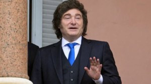 Mora en familias que tomaron créditos: «¿Alguien les puso una pistola en la cabeza?», dijo Javier Milei