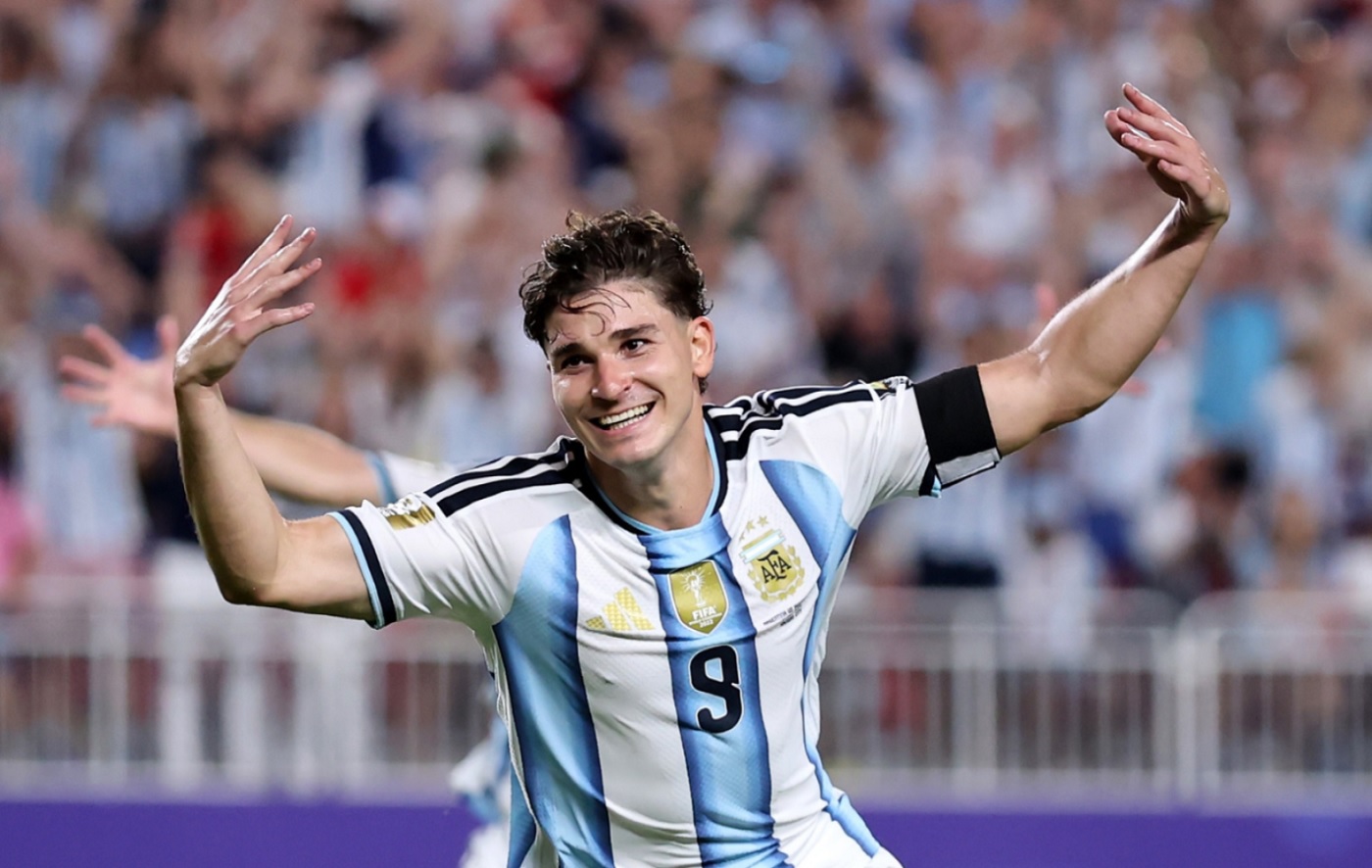 Barcelona presenta nueva oferta por Julián Álvarez ante el Atlético Madrid