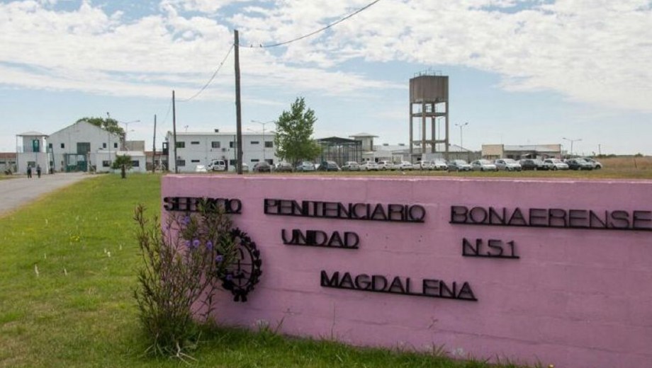 Detienen a 15 agentes penitenciarios de Buenos Aires por torturas y abusos sexuales a presas en Magdalena