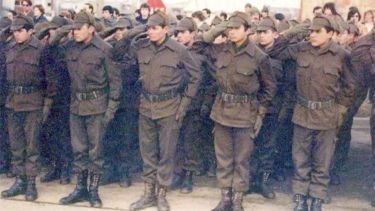 Islas Malvinas: excombatientes impulsan un amparo contra una medida que dio de baja veteranías