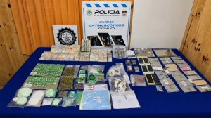 Golpe al narcomenudeo en Cutral Co y Plaza Huincul: más de un kilo de cocaína y ocho detenidos