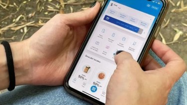Cómo funciona el sistema que habilitó a bancos y billeteras virtuales a debitar cuotas impagas de los créditos: datos a tener en cuenta