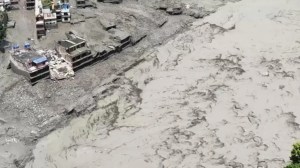 Qué es un GLOF, el fenómeno asociado con un desprendimiento de glaciar que habría causado la riada en Nepal