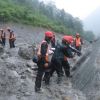 Imagen de Más de 900 muertos en Nepal y empiezan entierros masivos: una catástrofe de "magnitud inimaginable y desgarradora"