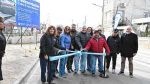 Neuquén inauguró 65 cuadras de asfalto en Islas Malvinas y avanza la pavimentación total del barrio