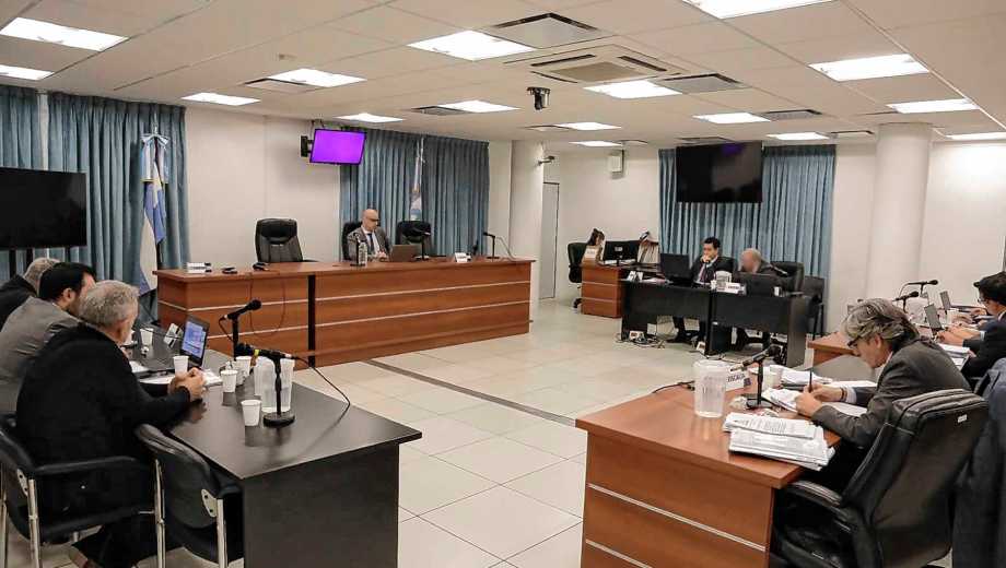 El planteo por el jurado popular y los testigos del juicio llevará toda la semana (foto Emiliano Ortiz)