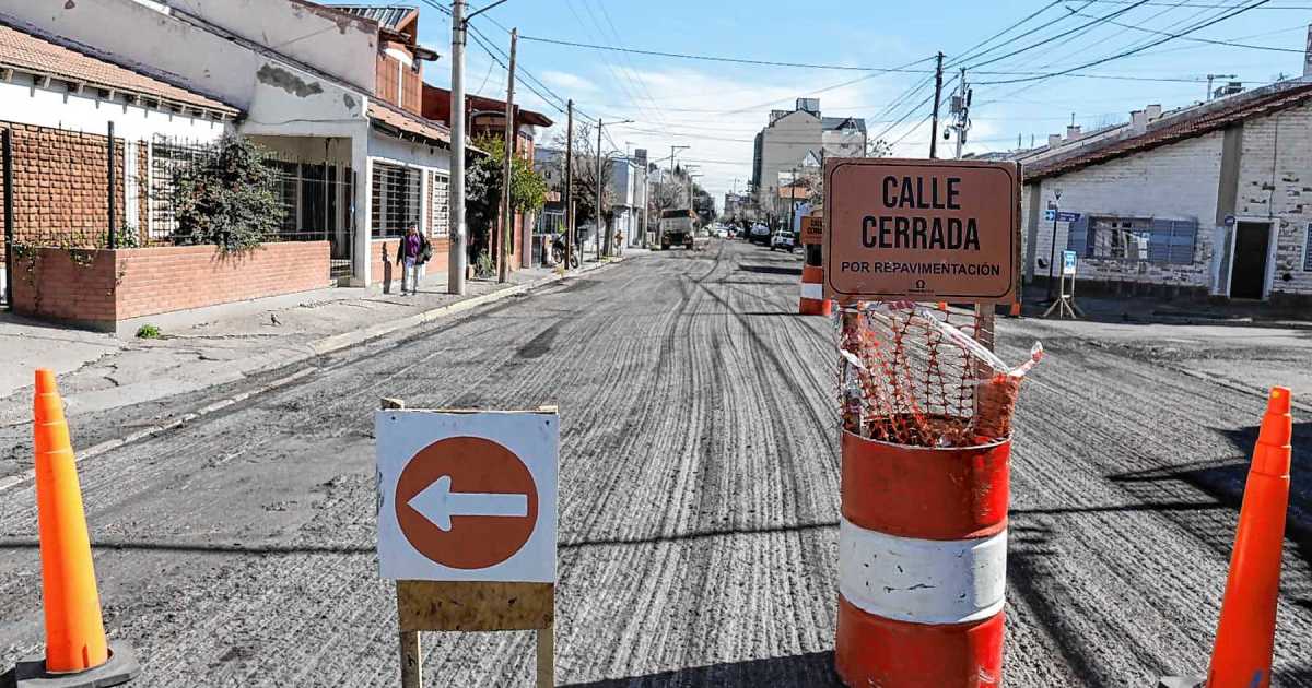 Repavimentación de la calle Alderete en Neuquén mejora el acceso al centro