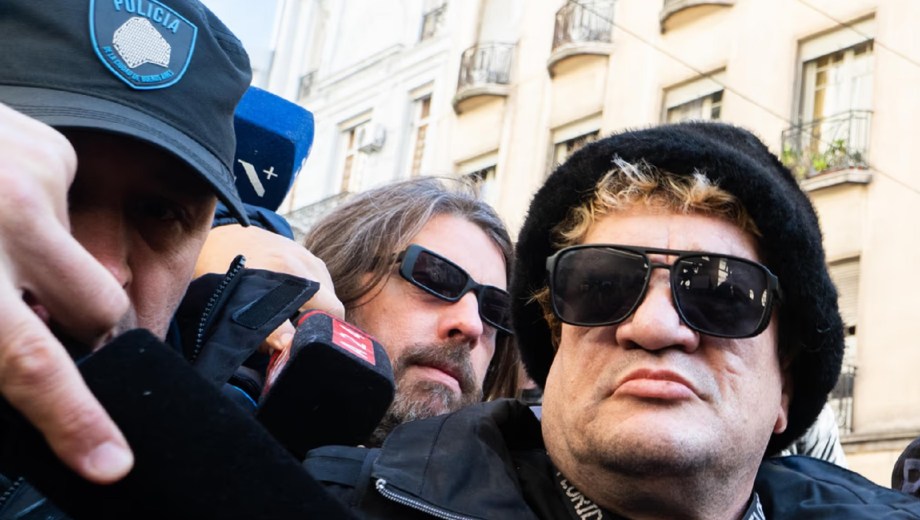 Así llegó Pity Álvarez a tribunales este lunes. Foto: Noticias Argentinas