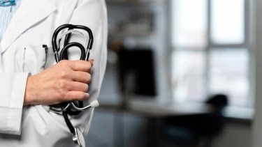 Pago de extranjeros en la atención médica en hospitales: quiénes están exceptuados y qué sucede con las emergencias