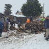 Imagen de Por las intensas nevadas, la Municipalidad reforzó la entrega de leña a familias de Bariloche