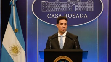 Adrián Ravier encabeza este martes la conferencia de prensa en la previa de la reunión de la mesa política y del viaje de Javier Milei