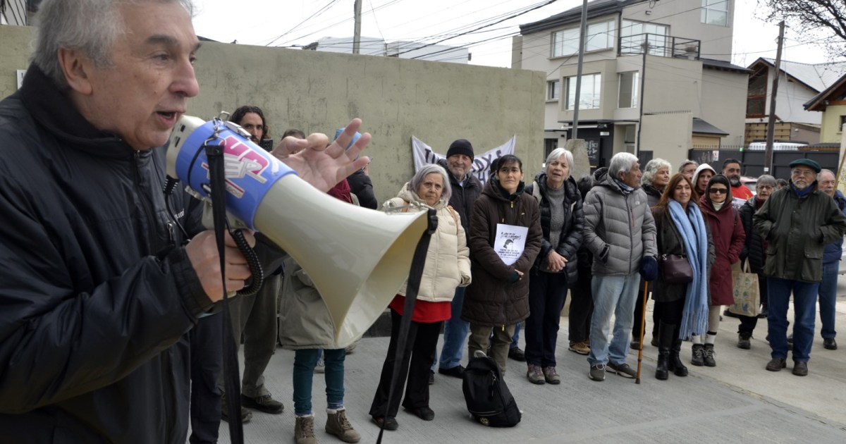 Jubilados en Bariloche apoyan paro de prestadores de PAMI por recortes