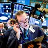 Imagen de El dólar frenó su escalada y el riesgo país cedió este jueves 27: los bancos protagonizaron las pérdidas en Wall Street