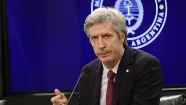 El BCRA avanza con el cobro con transferencia para créditos: las expectativas en medio del debate por la mora