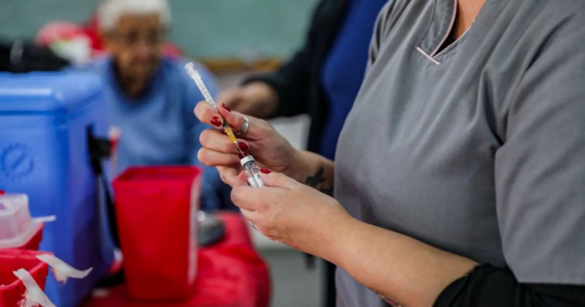 Río Negro realiza jornada de vacunación en escuelas y espacios públicos