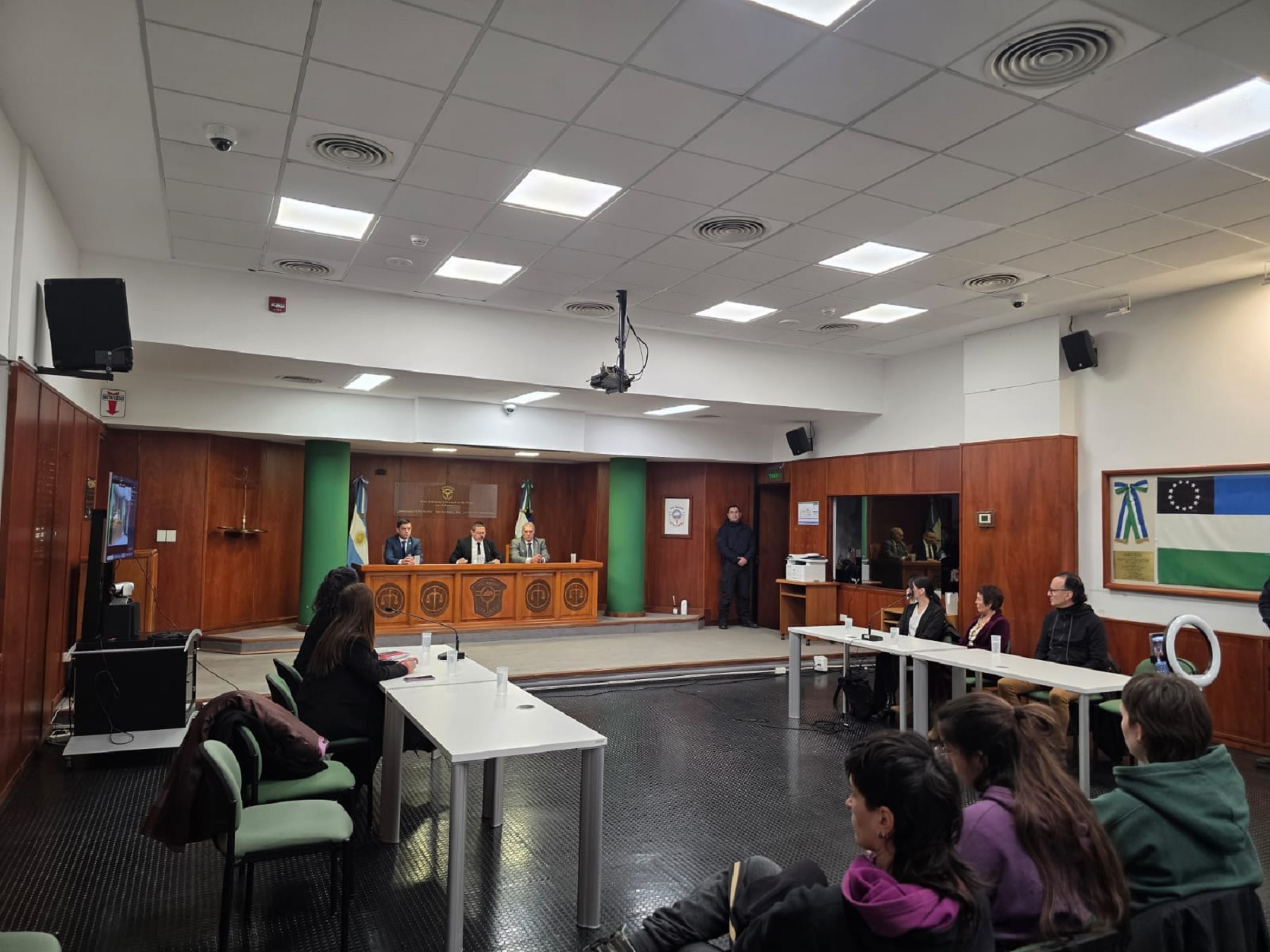 Absuelven a docente en Viedma por falta de pruebas en caso de abuso sexual