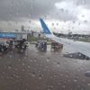 Imagen de Vuelos demorados a Neuquén y Bariloche por el temporal de tormentas que azotó a Buenos Aires: cuáles son los servicios afectados